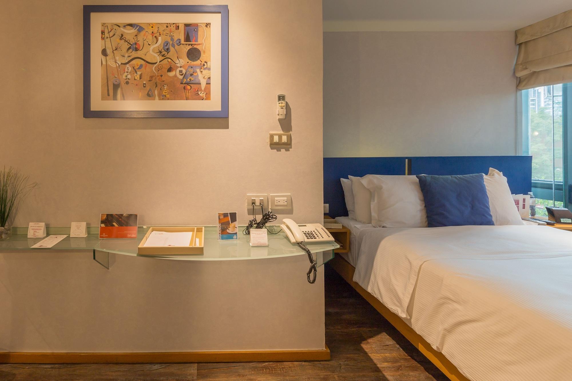 Suites Contempo Meksyk Zewnętrze zdjęcie A room at the hotel