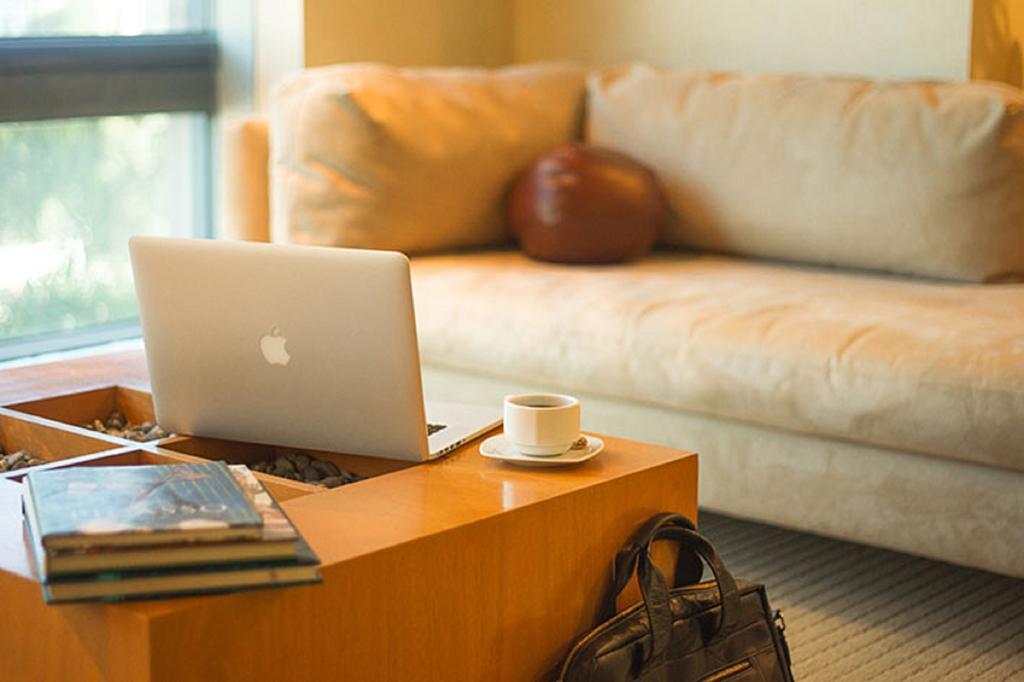 Suites Contempo Meksyk Zewnętrze zdjęcie A laptop computer