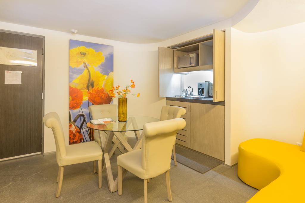 Suites Contempo Meksyk Zewnętrze zdjęcie A typical apartment