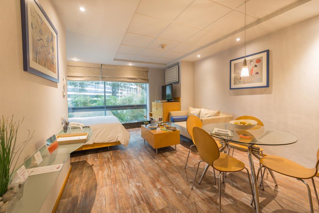 Suites Contempo Meksyk Zewnętrze zdjęcie A typical studio apartment in Singapore